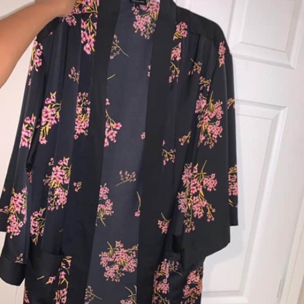 Midi kimono size XS fits like medium/large
